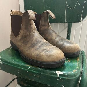 blundstone boots